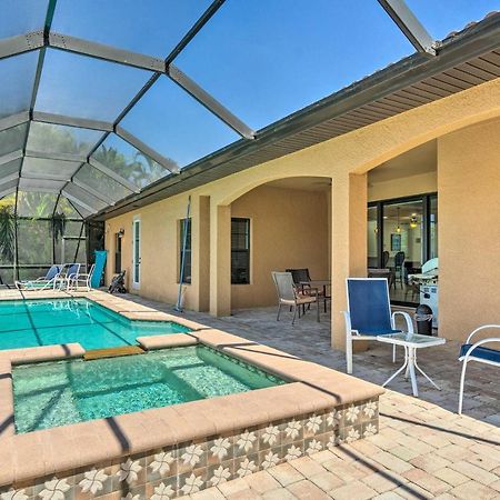 Canalfront Cape Coral Home With Patio And Grill! Exterior photo