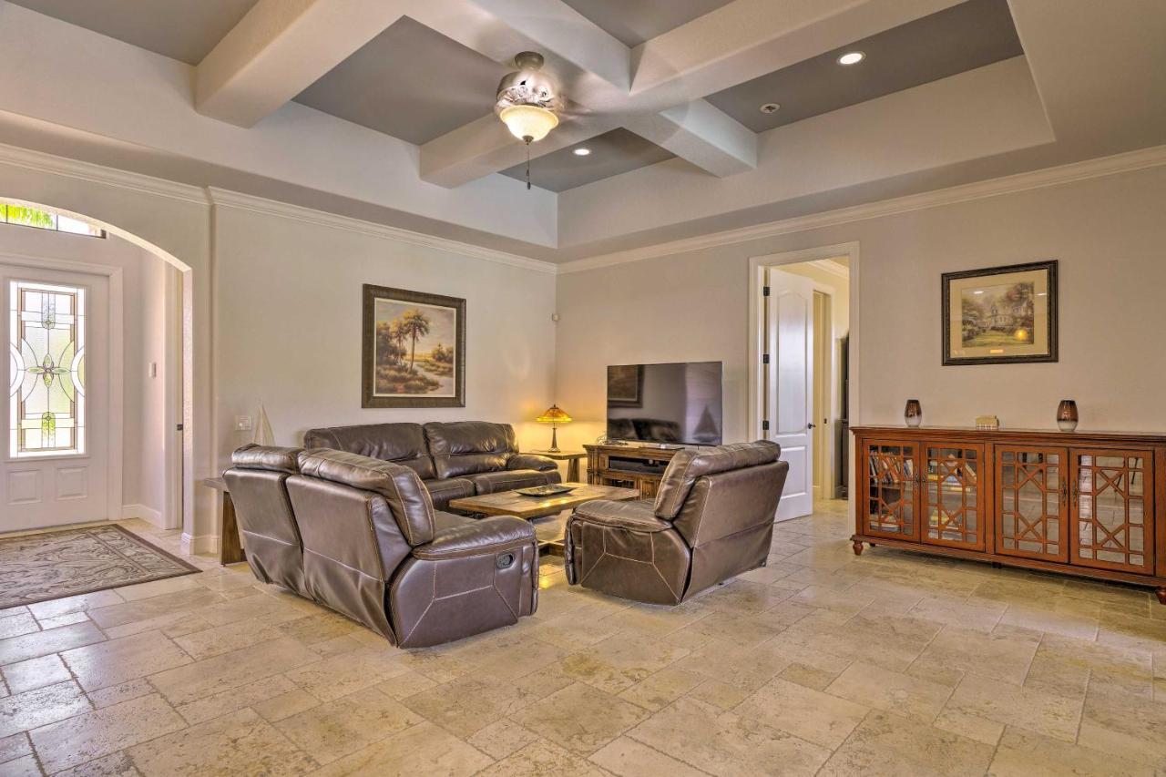 Canalfront Cape Coral Home With Patio And Grill! Exterior photo