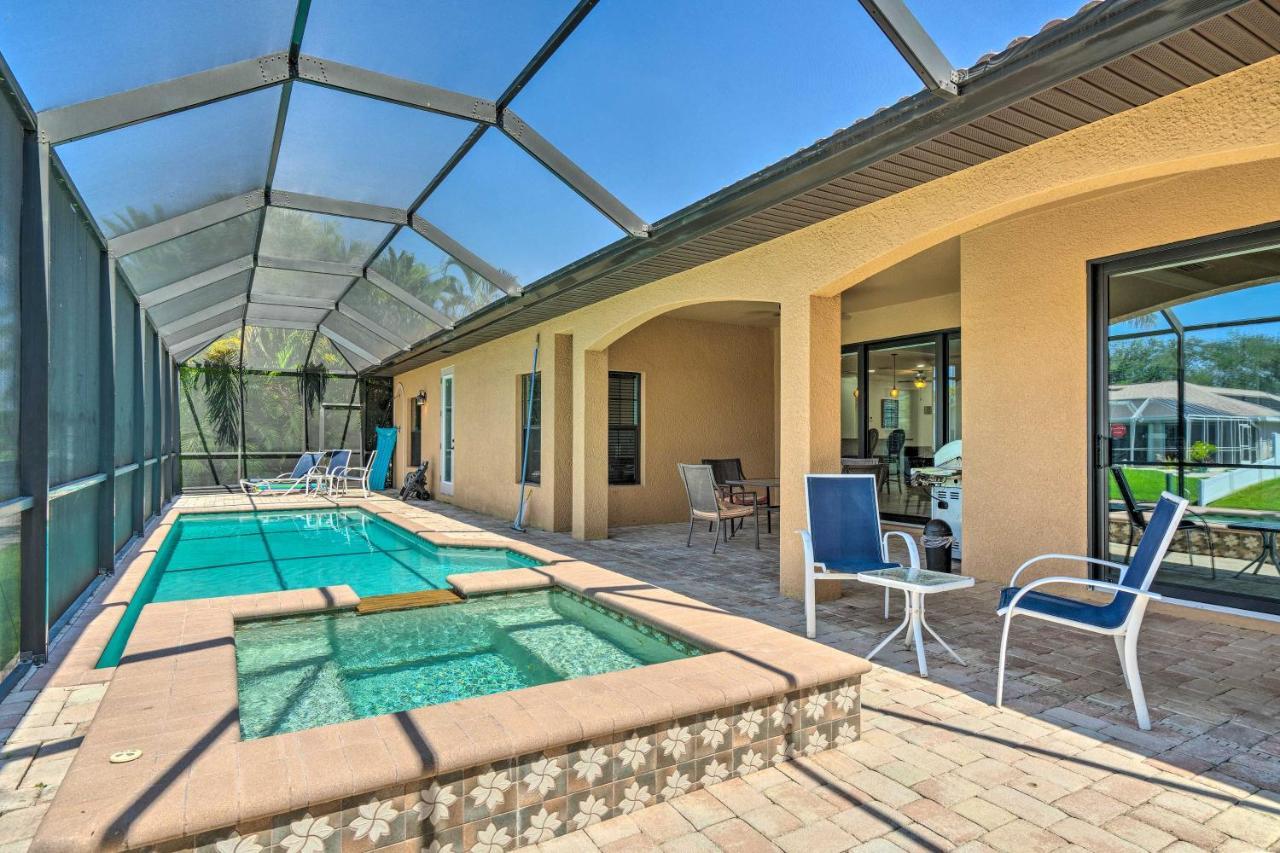 Canalfront Cape Coral Home With Patio And Grill! Exterior photo