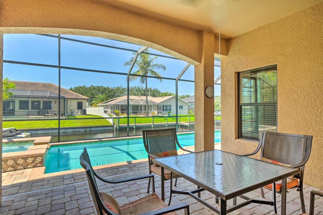 Canalfront Cape Coral Home With Patio And Grill! Exterior photo