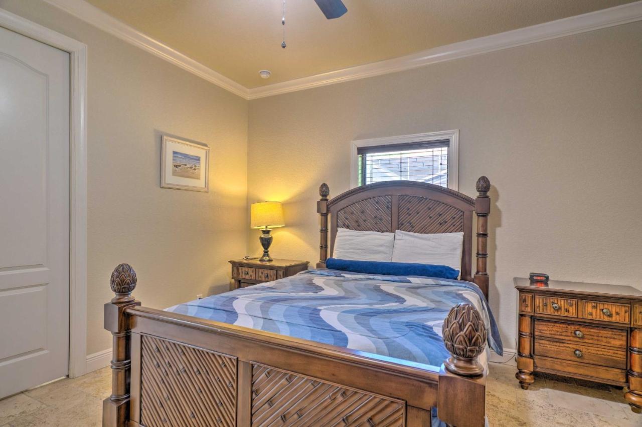 Canalfront Cape Coral Home With Patio And Grill! Exterior photo